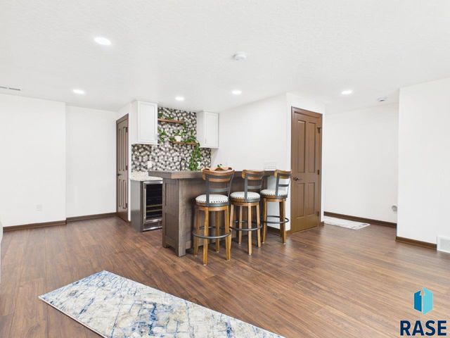7520 W Stoney Creek St Street, Sioux Falls, SD 57106