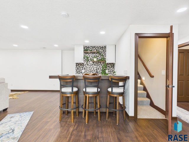 7520 W Stoney Creek St Street, Sioux Falls, SD 57106