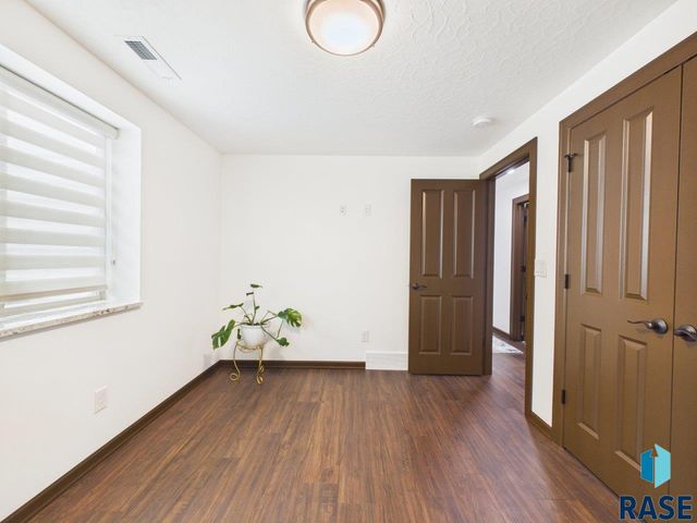 7520 W Stoney Creek St Street, Sioux Falls, SD 57106