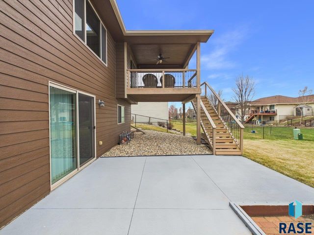 7520 W Stoney Creek St Street, Sioux Falls, SD 57106