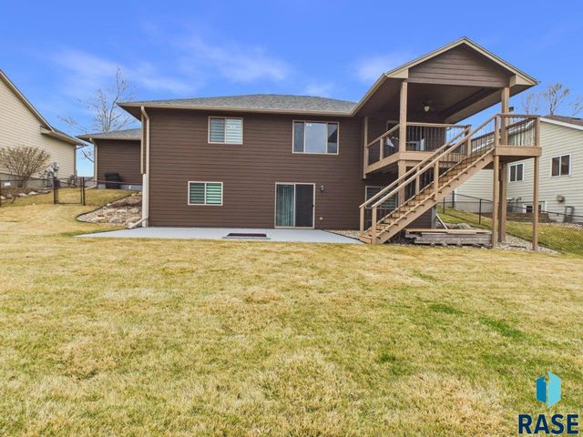 7520 W Stoney Creek St Street, Sioux Falls, SD 57106