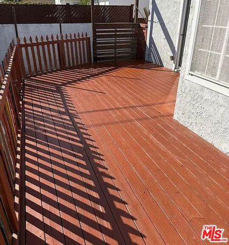 6434 W 87th Street 1, Los Angeles, CA 90045