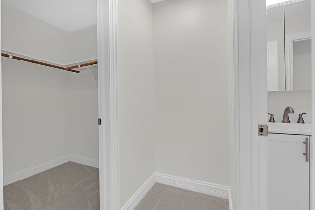 608 Inverrary Lane 608, Deerfield, IL 60015