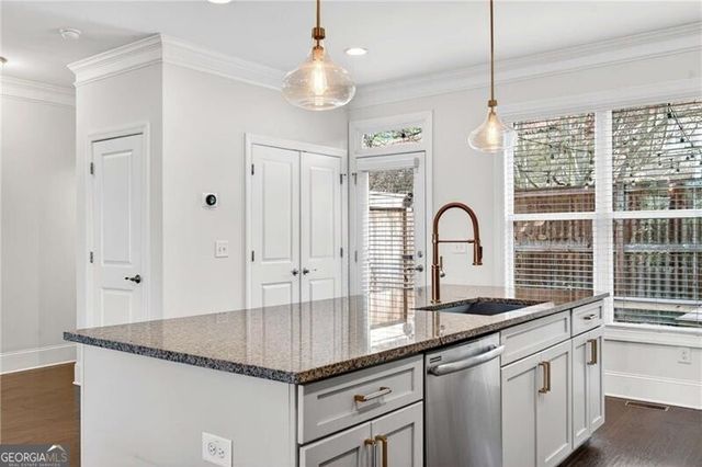 1261 Linden Court NE, Atlanta, GA 30329