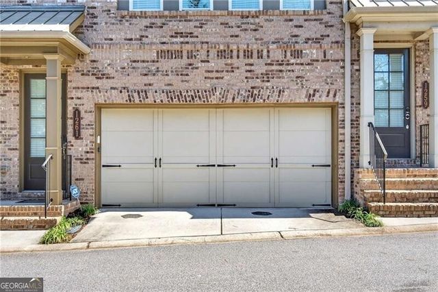 1261 Linden Court NE, Atlanta, GA 30329