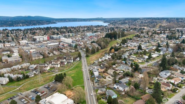 7226 33rd Avenue S, Seattle, WA 98118