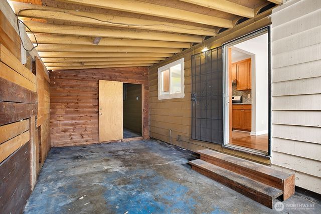 7226 33rd Avenue S, Seattle, WA 98118