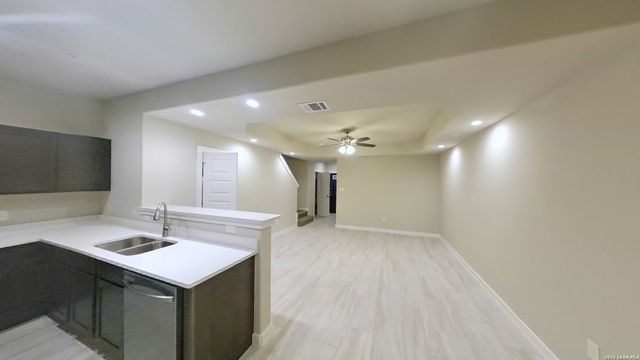 8311 Via Pisa Unit 102, San Antonio, TX 78227