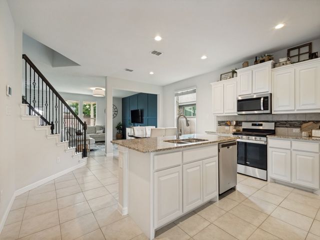16020 Tottenhall Pass, Fort Worth, TX 76247