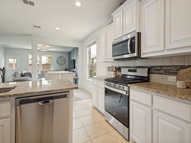 16020 Tottenhall Pass, Fort Worth, TX 76247