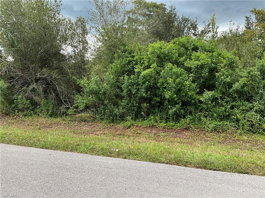261 2nd ST NE, NAPLES, FL 34120 — photo 3