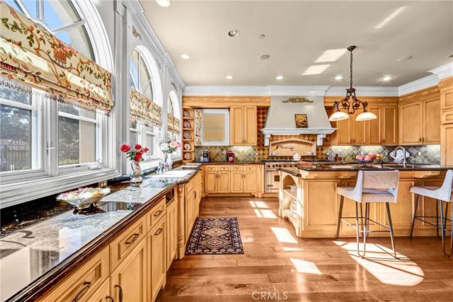 900 Fallen Leaf, Arcadia, CA 91006