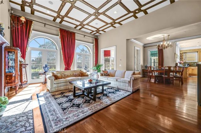 900 Fallen Leaf, Arcadia, CA 91006