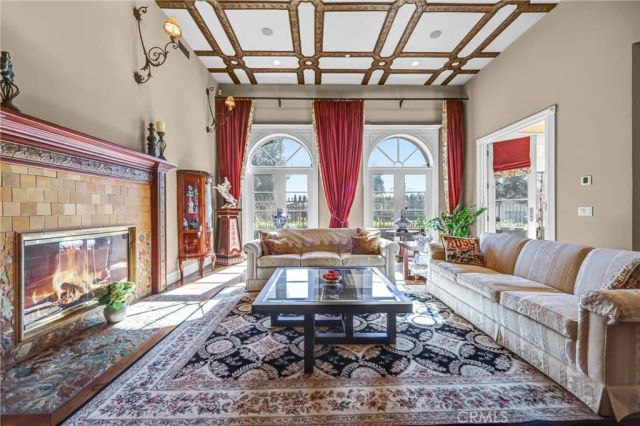 900 Fallen Leaf, Arcadia, CA 91006