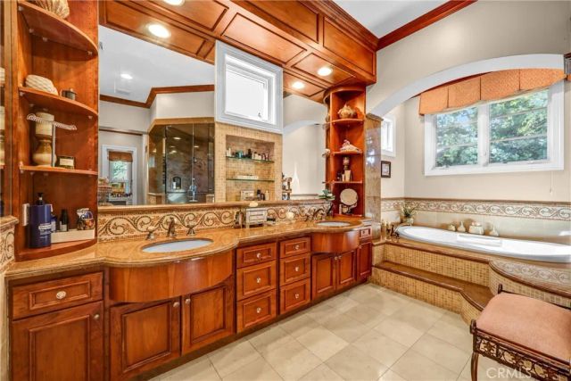 900 Fallen Leaf, Arcadia, CA 91006