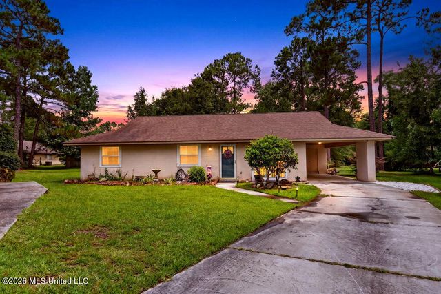 3 Cypress Knee Drive, Diamondhead, MS 39525