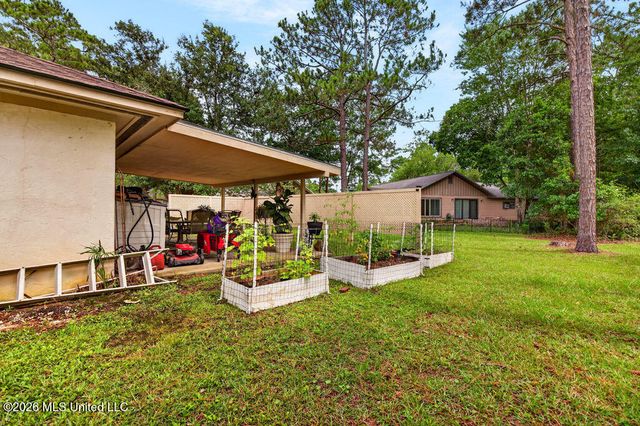 3 Cypress Knee Drive, Diamondhead, MS 39525
