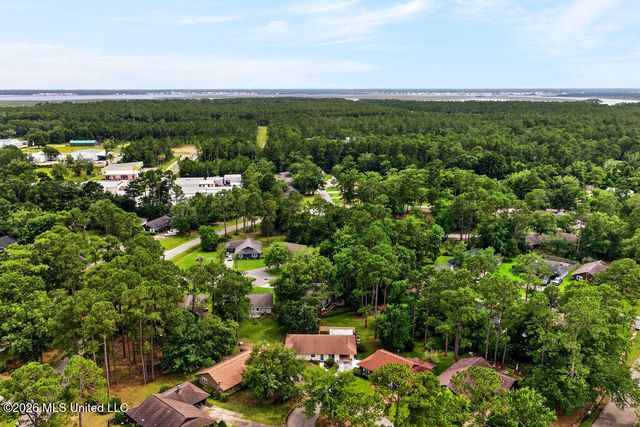 3 Cypress Knee Drive, Diamondhead, MS 39525