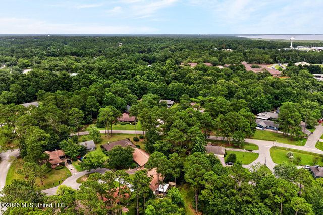 3 Cypress Knee Drive, Diamondhead, MS 39525