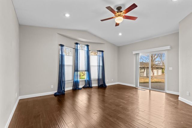 1501 Joby Ln, Sacramento, CA 95864