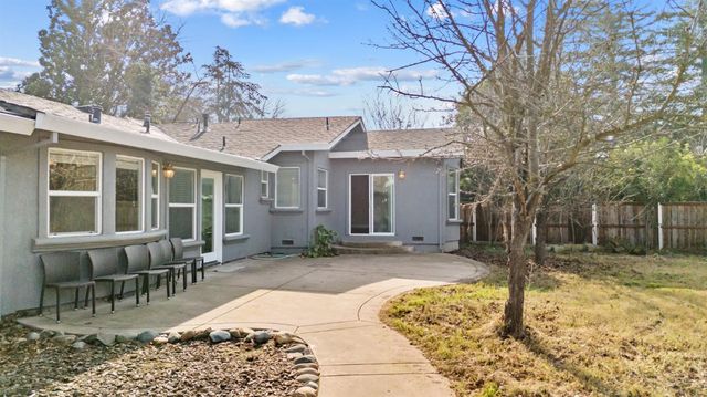 1501 Joby Ln, Sacramento, CA 95864