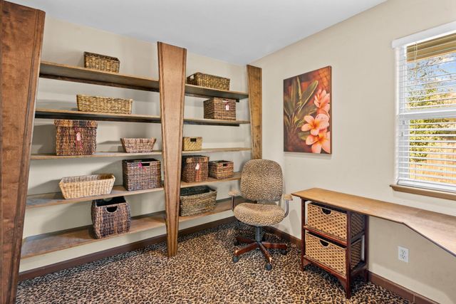 1501 Joby Ln, Sacramento, CA 95864