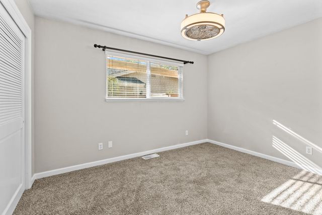 1501 Joby Ln, Sacramento, CA 95864