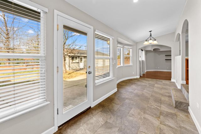 1501 Joby Ln, Sacramento, CA 95864