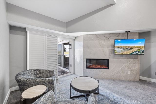 6 Kingston Court E, Coronado, CA 92118