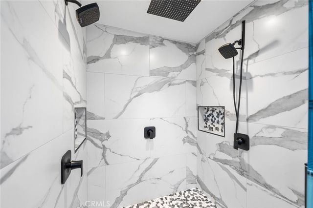 6 Kingston Court E, Coronado, CA 92118