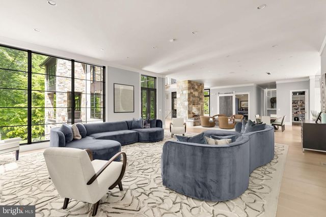 3 BAY TREE LN, Bethesda, MD 20816