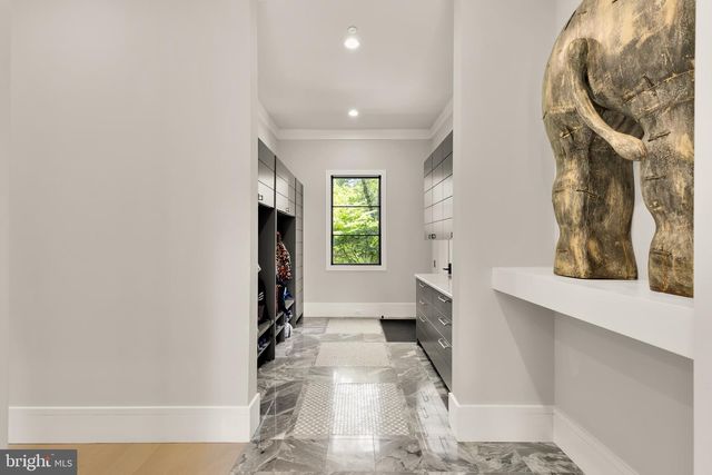 3 BAY TREE LN, Bethesda, MD 20816