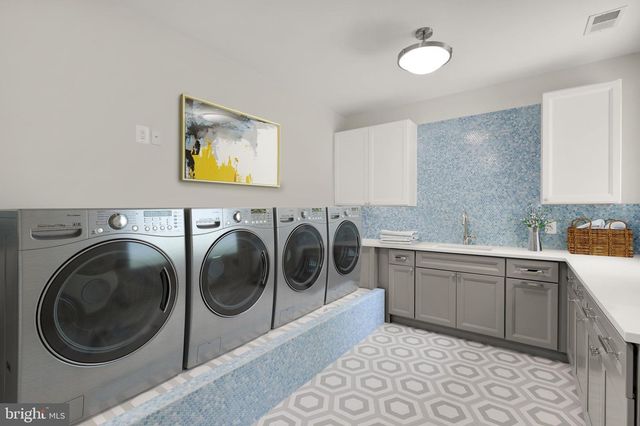 3 BAY TREE LN, Bethesda, MD 20816