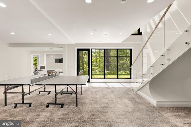 3 BAY TREE LN, Bethesda, MD 20816