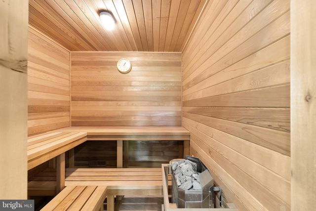 3 BAY TREE LN, Bethesda, MD 20816