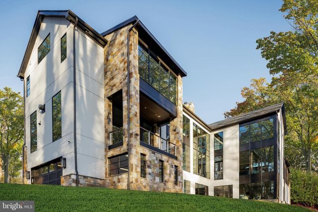 3 BAY TREE LN, Bethesda, MD 20816