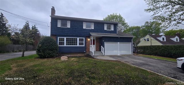 37 E 14th Street B, South Huntington, NY 11746