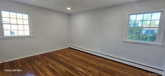 37 E 14th Street B, South Huntington, NY 11746