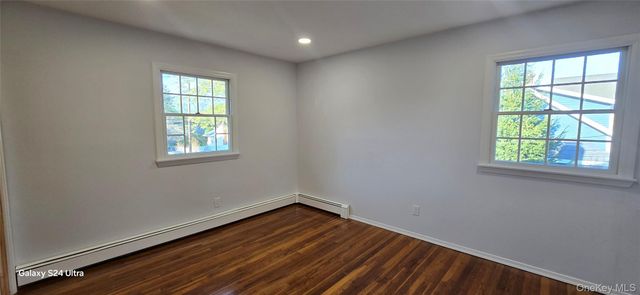 37 E 14th Street B, South Huntington, NY 11746