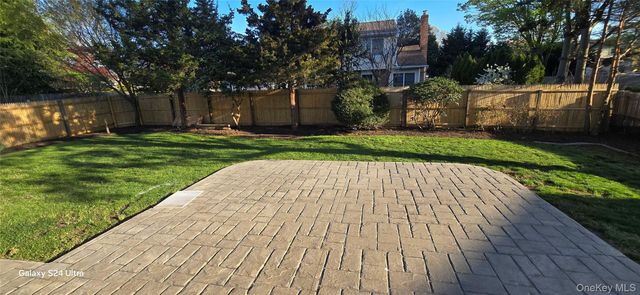 37 E 14th Street B, South Huntington, NY 11746