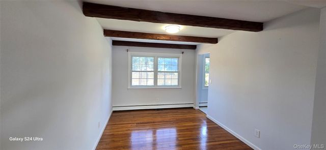 37 E 14th Street B, South Huntington, NY 11746