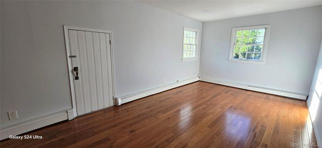 37 E 14th Street B, South Huntington, NY 11746