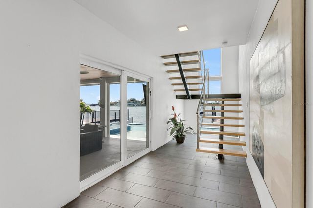 905 BAY POINT DRIVE, Madeira Beach, FL 33708