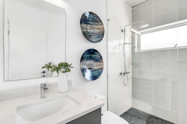 905 BAY POINT DRIVE, Madeira Beach, FL 33708