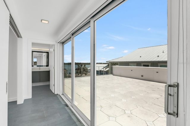 905 BAY POINT DRIVE, Madeira Beach, FL 33708