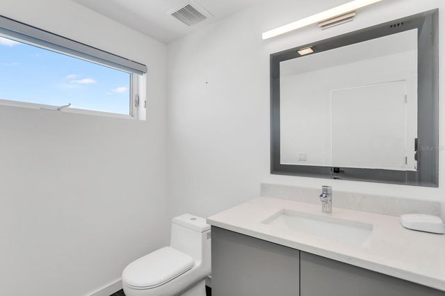 905 BAY POINT DRIVE, Madeira Beach, FL 33708