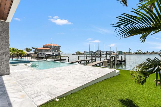 905 BAY POINT DRIVE, Madeira Beach, FL 33708