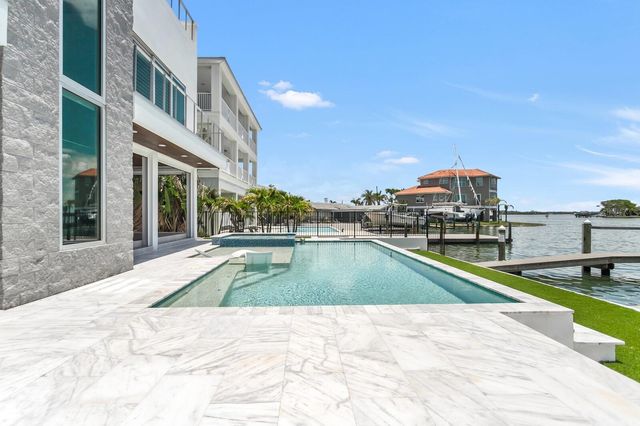 905 BAY POINT DRIVE, Madeira Beach, FL 33708