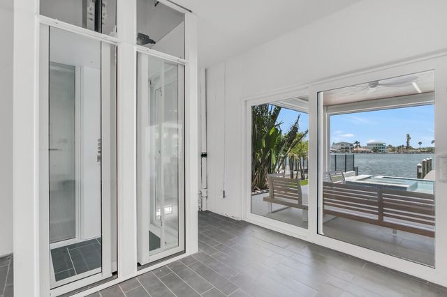 905 BAY POINT DRIVE, Madeira Beach, FL 33708