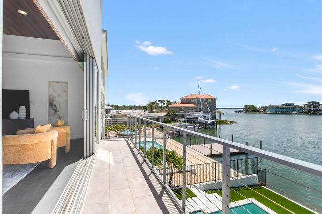 905 BAY POINT DRIVE, Madeira Beach, FL 33708